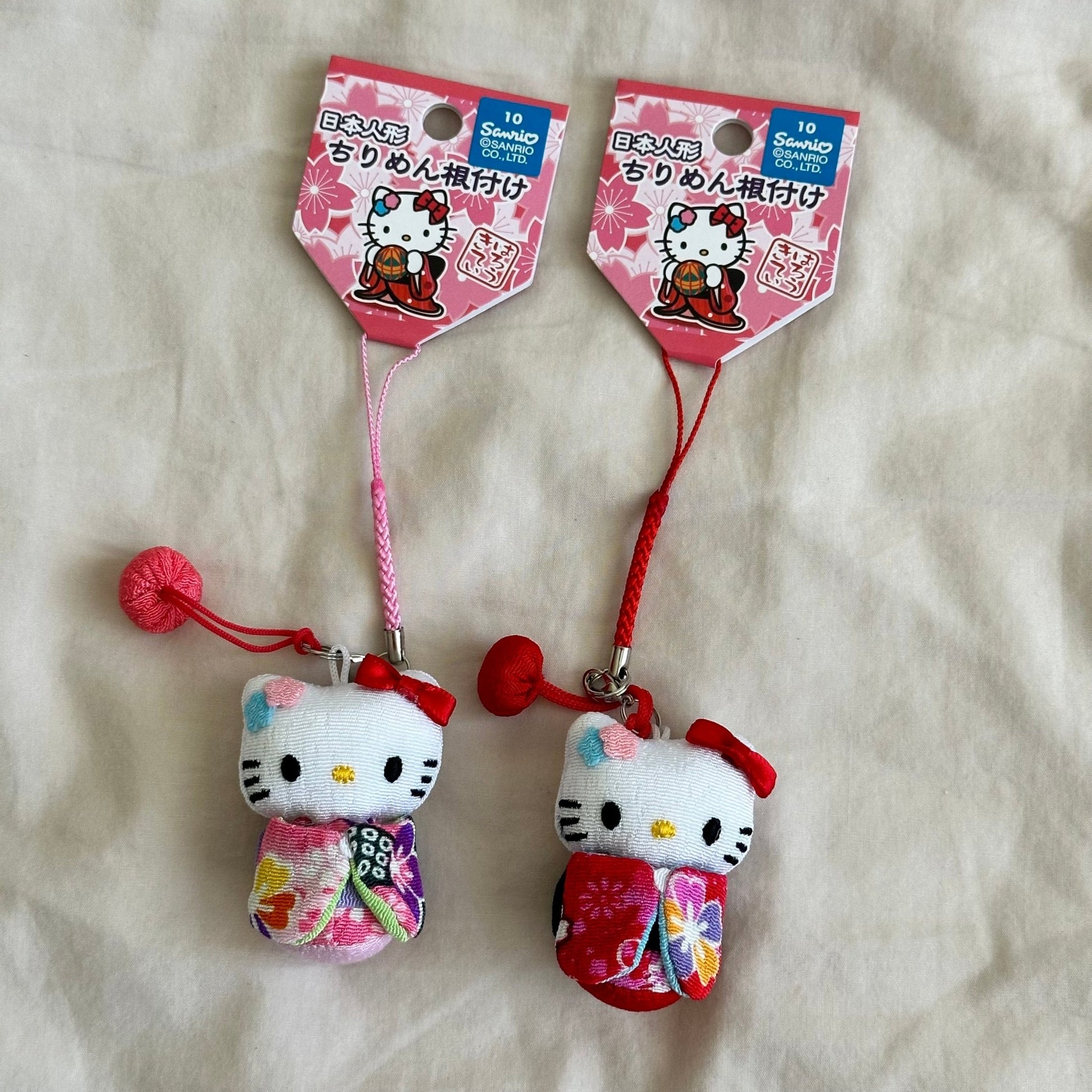 [HANDS TOGETHER] "Hello Kitty Japanese Style" Plush Keychain - Rosey’s Kawaii Shop