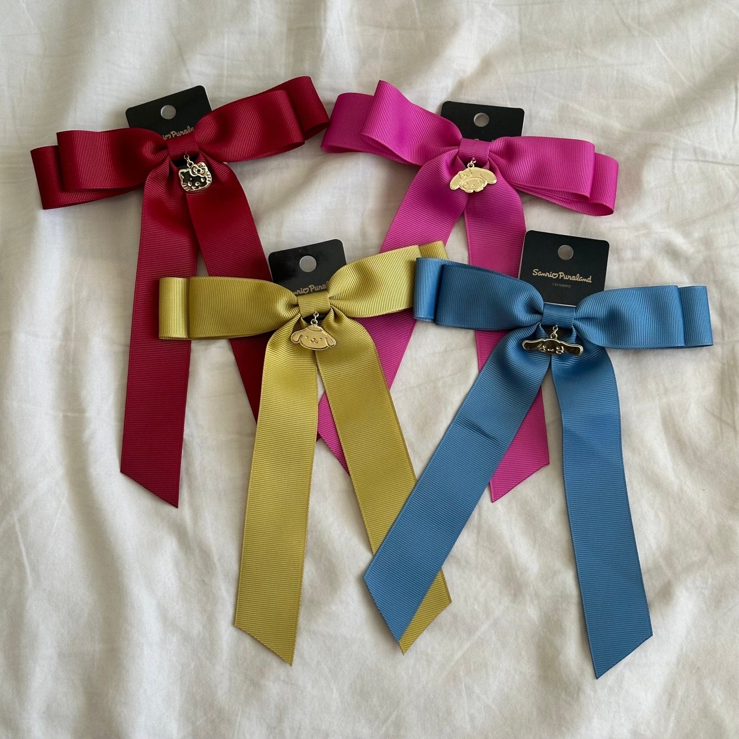 “Sanrio Puroland" Bow Hair Clip - Rosey’s Kawaii Shop