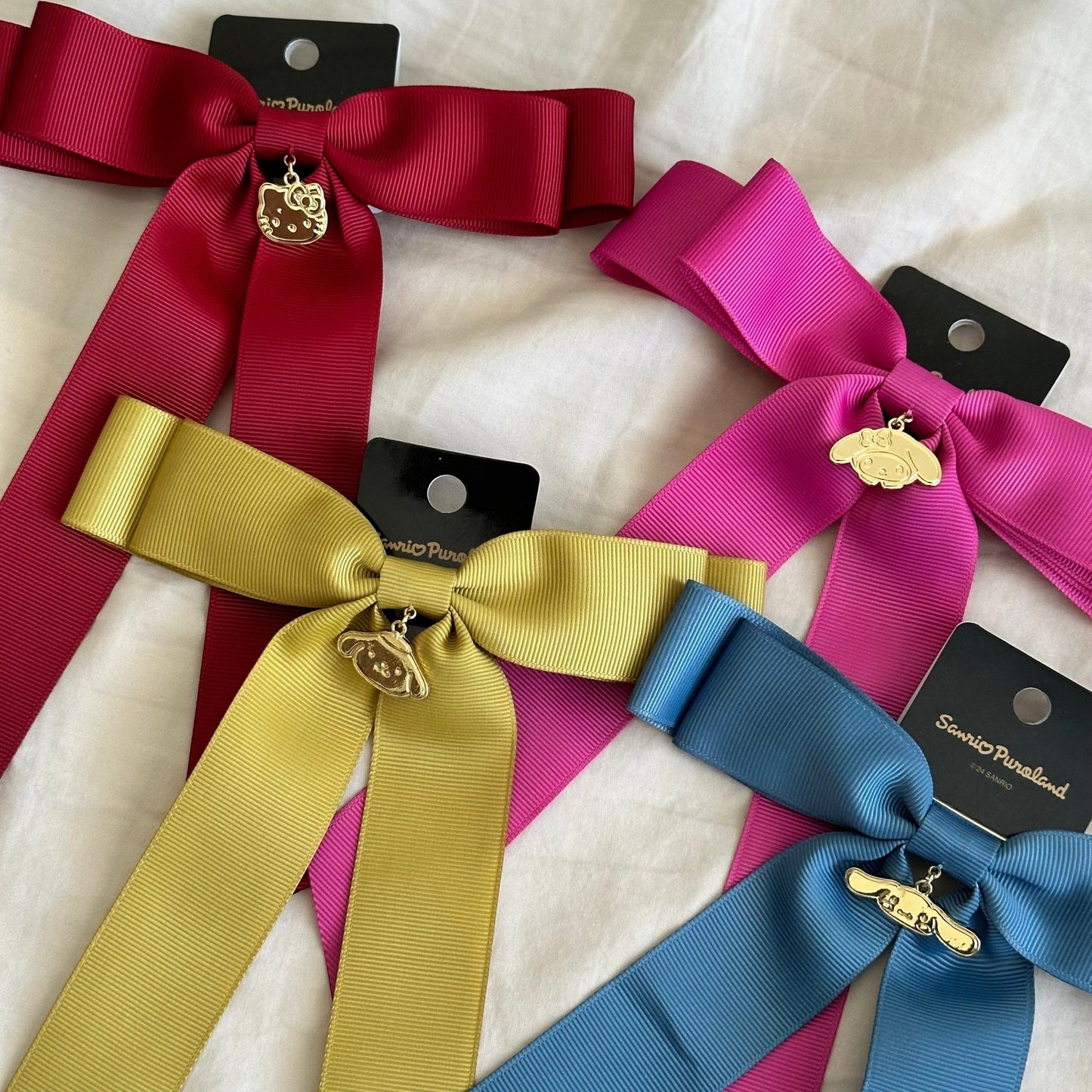 “Sanrio Puroland" Bow Hair Clip - Rosey’s Kawaii Shop